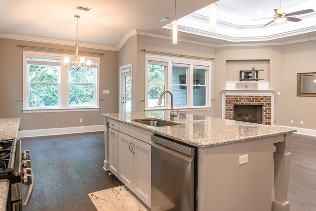 Building Photo - 2533 Capstone Dr