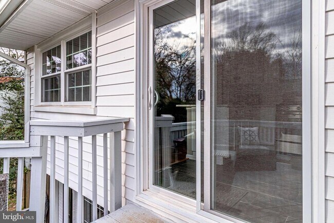 Building Photo - 6519 Engel Dr