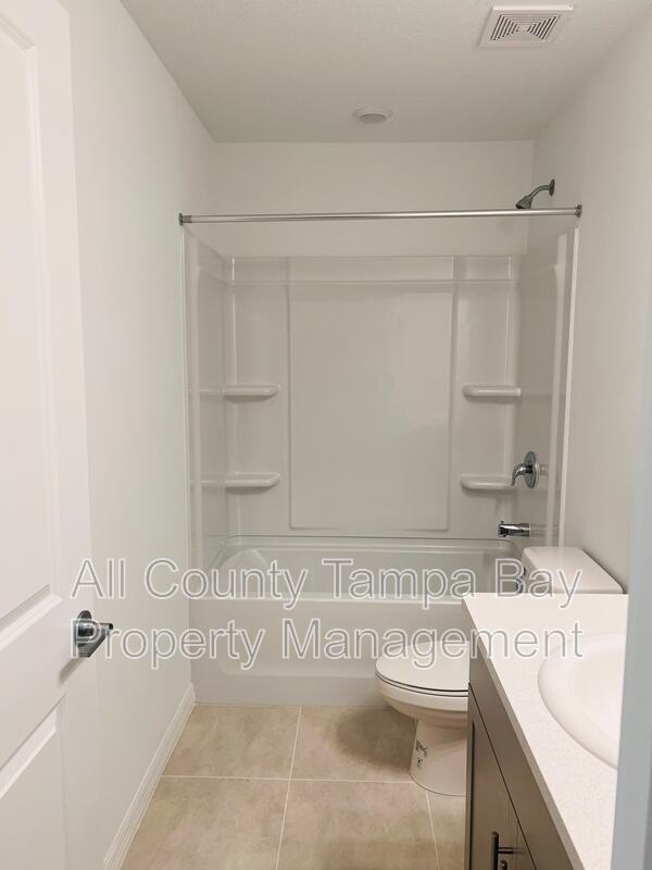 Building Photo - 2187 Hallier Cv