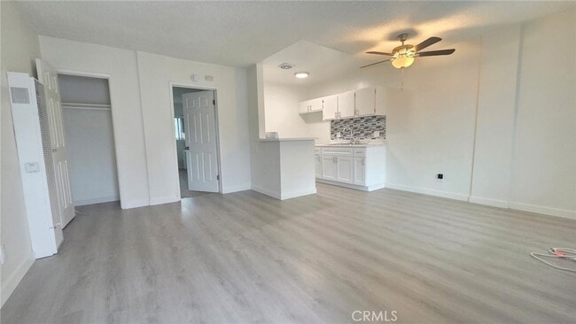 Building Photo - 1807 W Sumac Ln