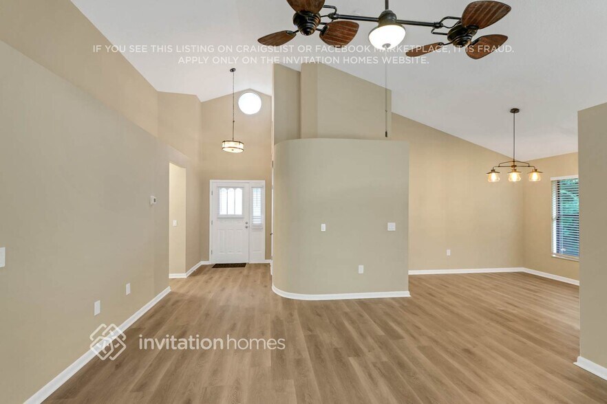 Building Photo - 8042 Lansing Dr