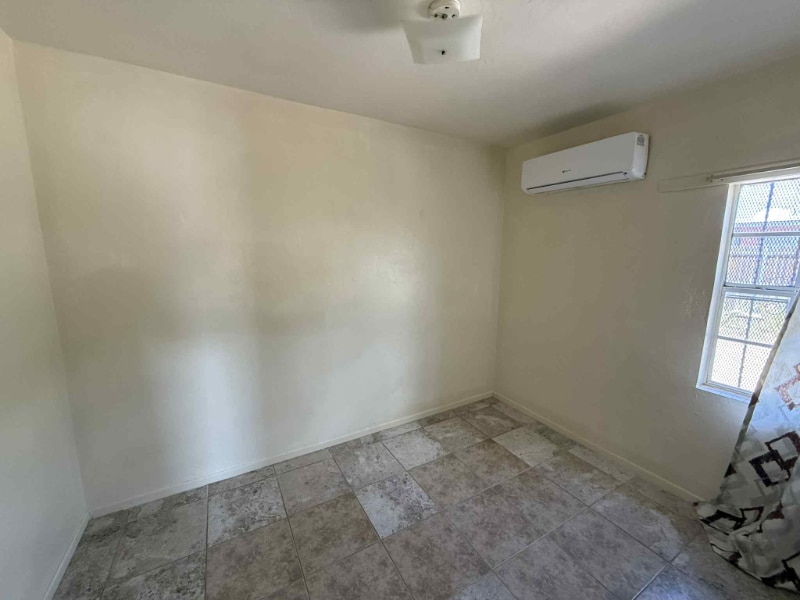 Building Photo - 5709 E 26th St