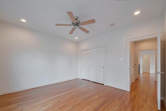 Building Photo - 5338 Fayette St