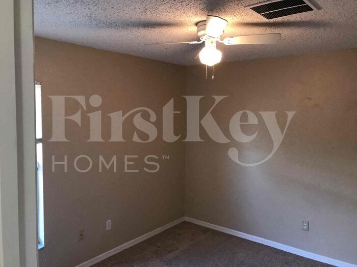 Building Photo - 1175 St Tropez Ct