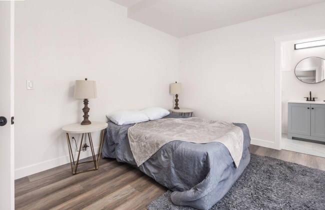 Building Photo - 1226 50th Ave