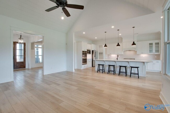 Building Photo - 6128 Pembrook Pond Pl SE