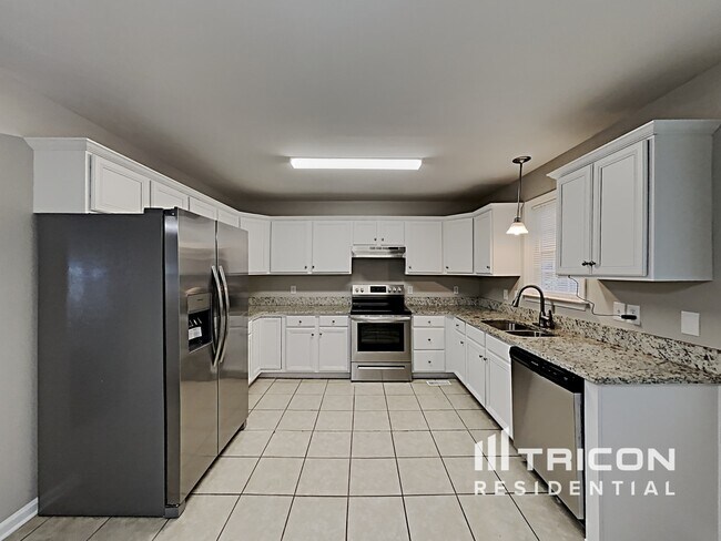Building Photo - 3012 Brittany Dr