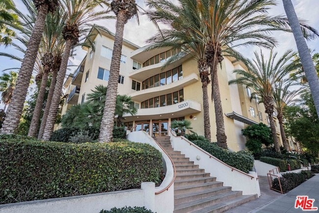 Primary Photo - 13200 Pacific Promenade
