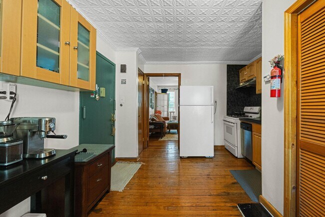 Building Photo - 339 Park Ave