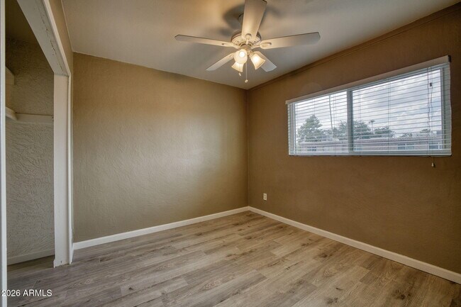Building Photo - 8303 E Thomas Rd