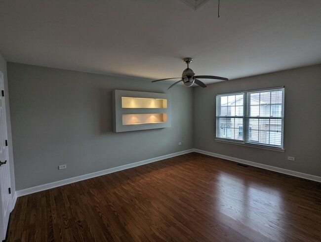 Building Photo - 8122 160th St