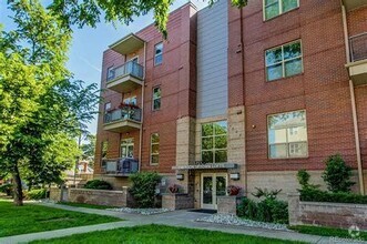 Building Photo - Beautiful One Bedroom Condo in Uptown Denver