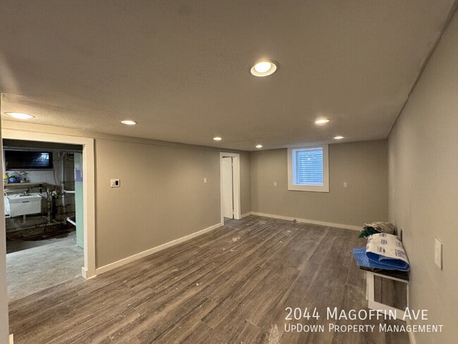 Building Photo - 2044 Magoffin Ave