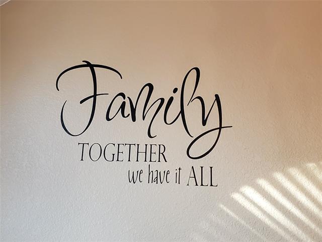 Building Photo - 4017 Chinaberry Dr