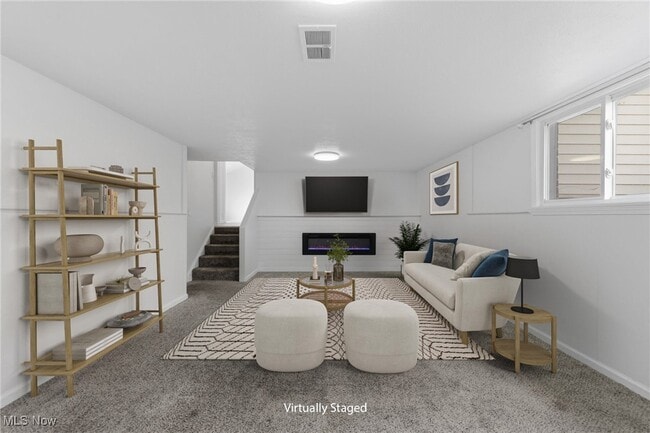 Building Photo - 6677 Crenshaw Dr