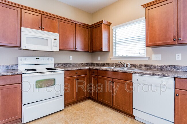 Building Photo - 1144 Washington Dr