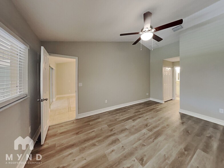 Building Photo - 8280 Philatelic Dr