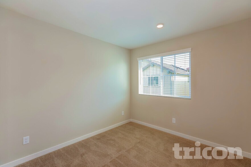 Building Photo - 31647 Willowood Way