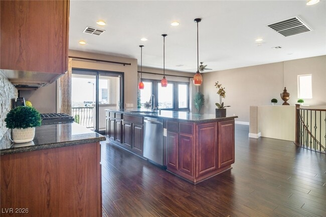 Building Photo - 2000 Solvang Mill Dr