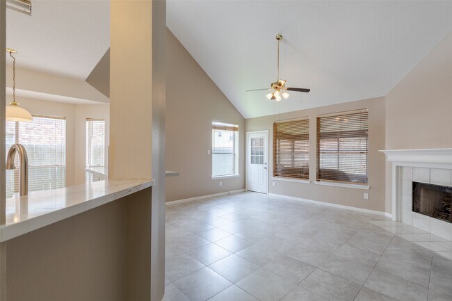 Building Photo - 12214 Meadow Ln Ct