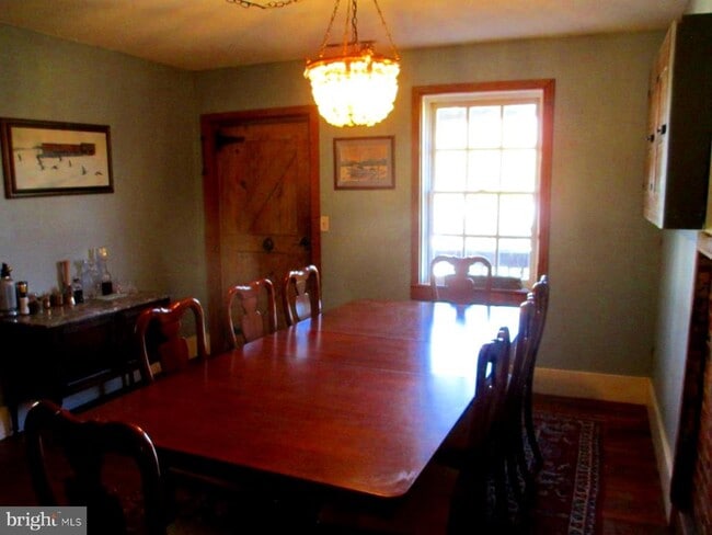 Building Photo - 8355 Broad Neck Rd