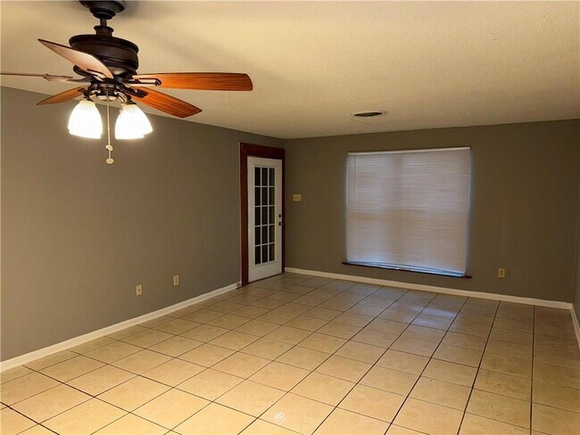 Building Photo - 4420 Arts St