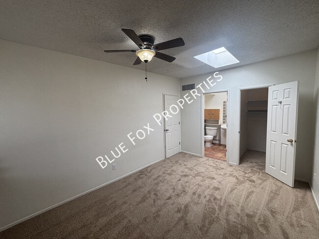 Building Photo - 5958 Sun County Blvd