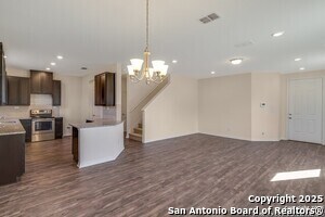 Building Photo - 1331 Hawk Ct