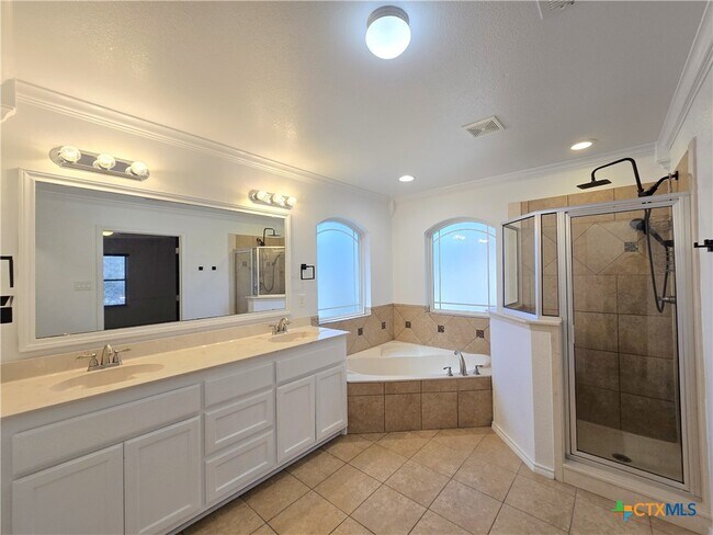 Building Photo - 1518 Indian Camp Trail