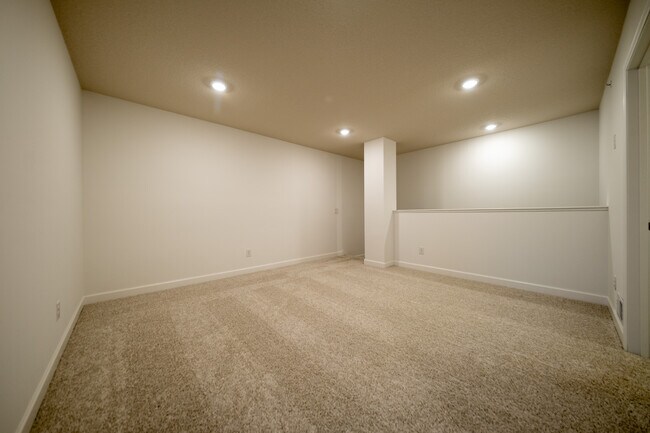 Building Photo - 21715 Denton Ave