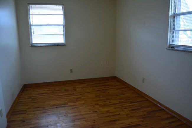 Building Photo - 1533 Elmwood Ave