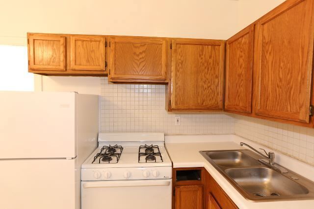 Building Photo - 3830.5 N Fremont St