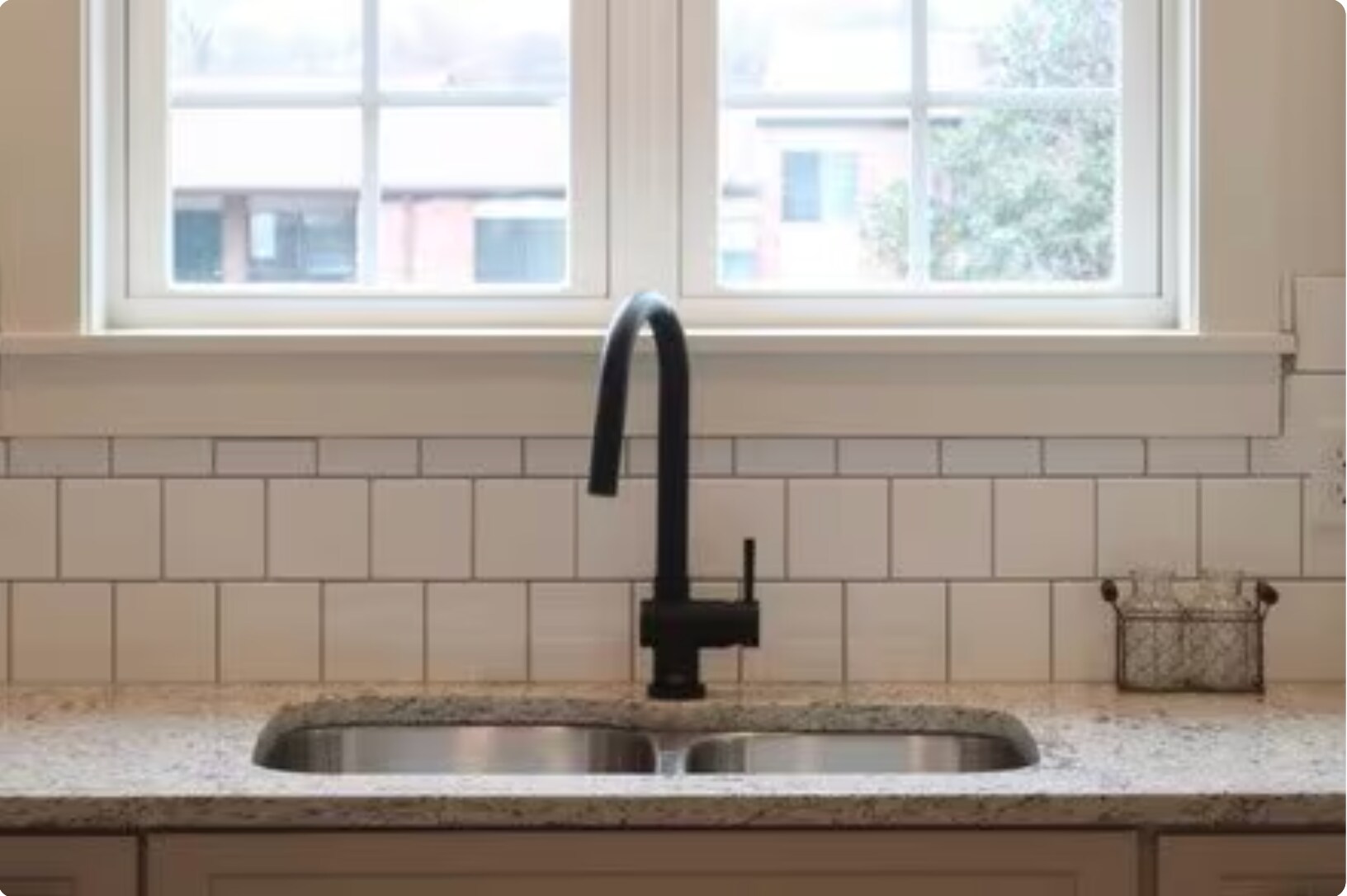 Building Photo - 2747 Jersey Ave