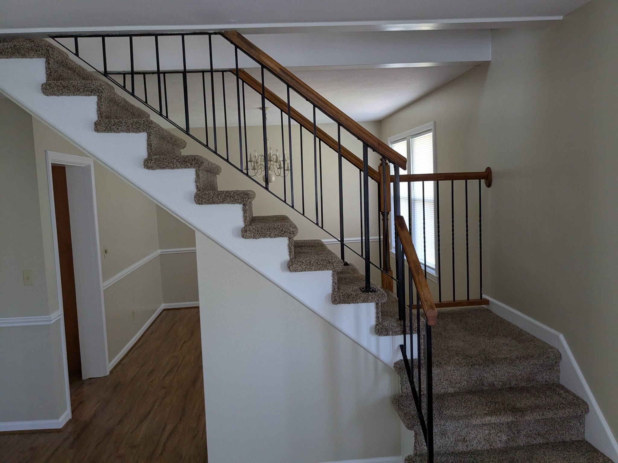 Building Photo - 306 Garren Ln