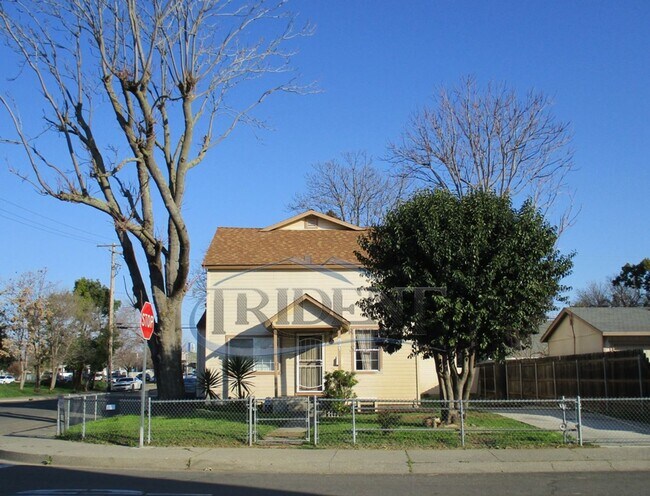 Building Photo - 830 Wilkie Way