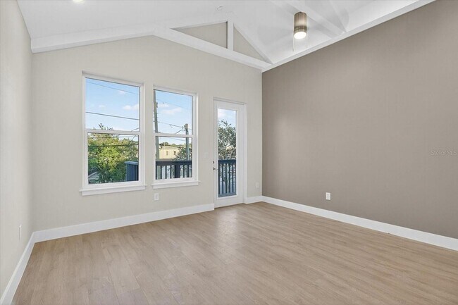 Building Photo - 207 Athens St