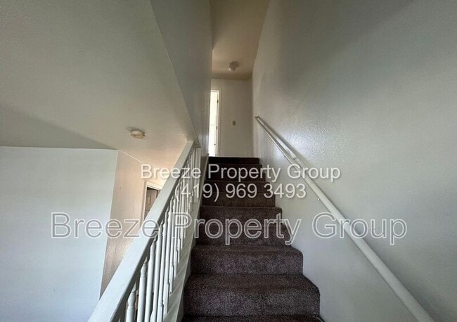 Building Photo - 534 Nova St