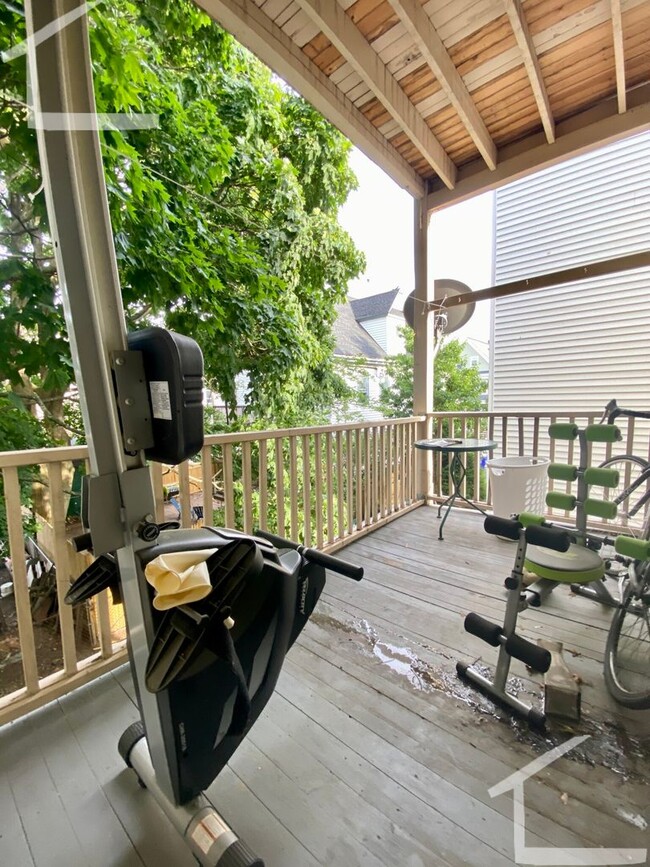 Building Photo - Great apt near Boston Landing! Allston/Bri...