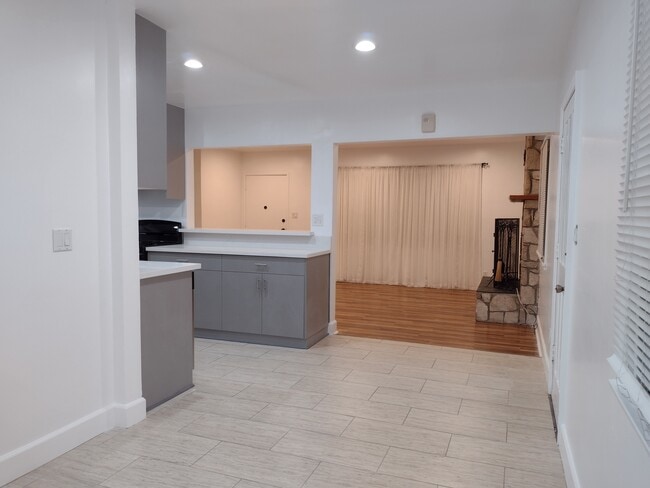 Building Photo - 4121 183rd St