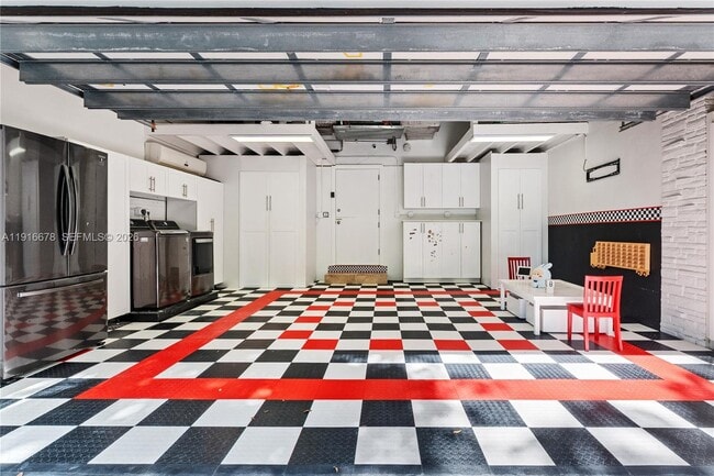 Building Photo - 1021 Matanzas Ave