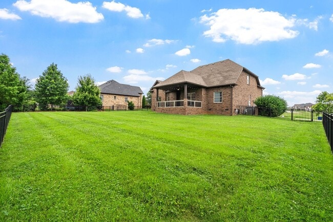 Building Photo - 4 Bedroom Pet Friendly Home For Rent!