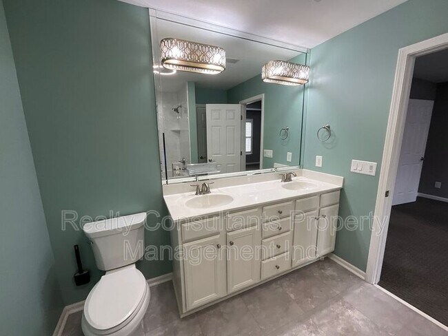 Building Photo - 27 Cherine Way