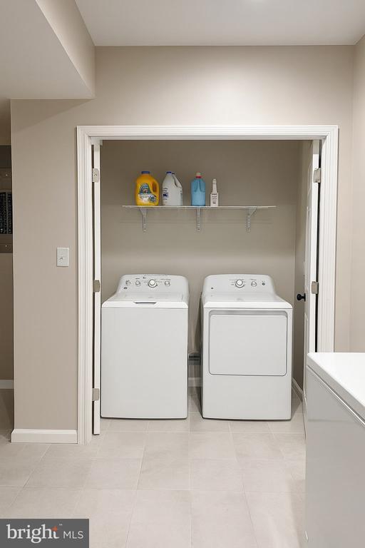 Building Photo - 25287 Justice Dr