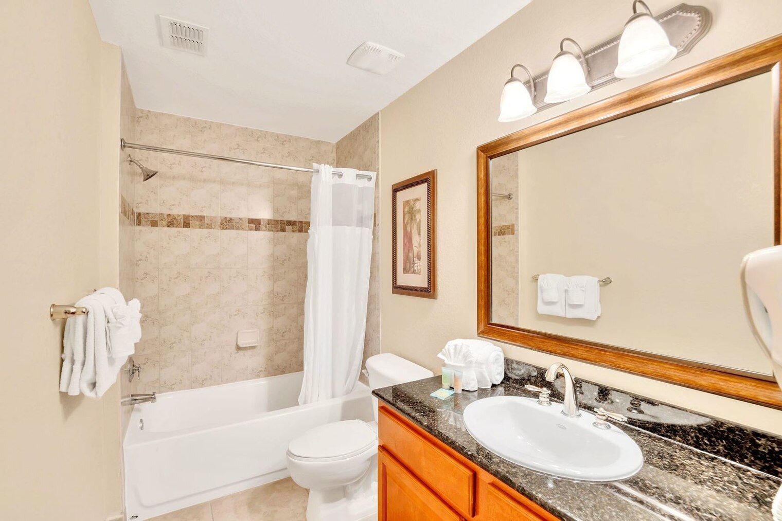 Building Photo - 8113 Resort Village Dr