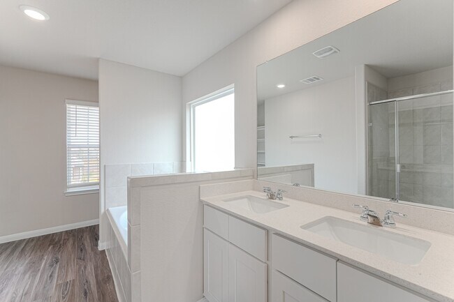 Building Photo - 9219 Grace Rdg Dr