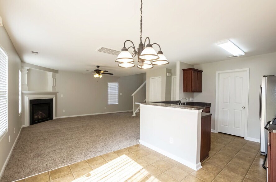 Building Photo - 9332 Macquarie Ln
