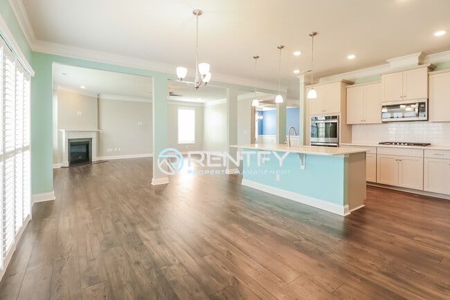 Building Photo - 2097 Saddlebred Dr