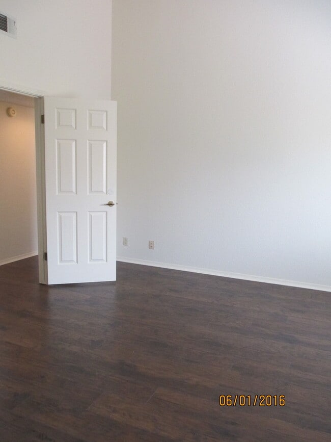 Building Photo - Single Story Rio Vista Home