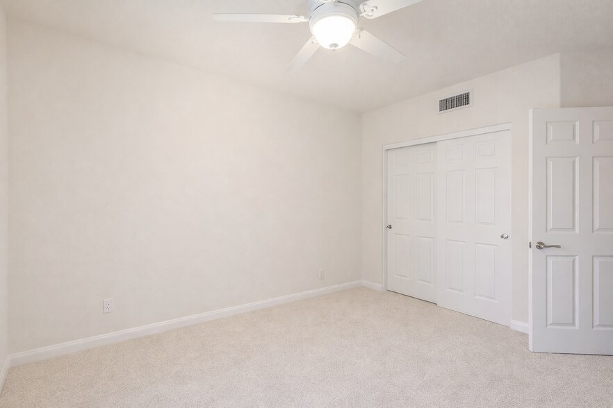 Building Photo - 10410 N Cave Creek Rd