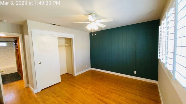 Building Photo - 2329 Moraine Cir